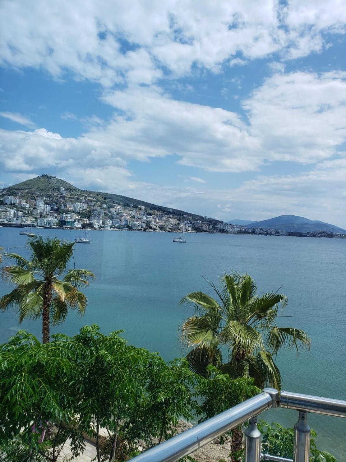 Hotel Royal Saranda Екстериор снимка